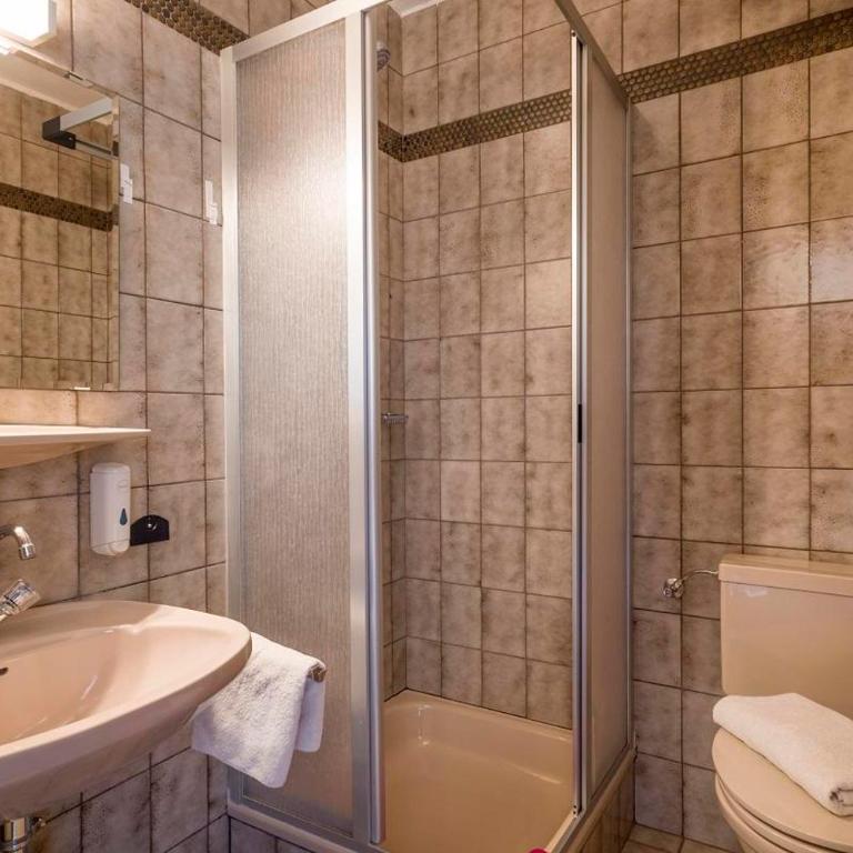 Hotel Pension*** Wiesenhof - Einzelzimmer mit Dusche - 2