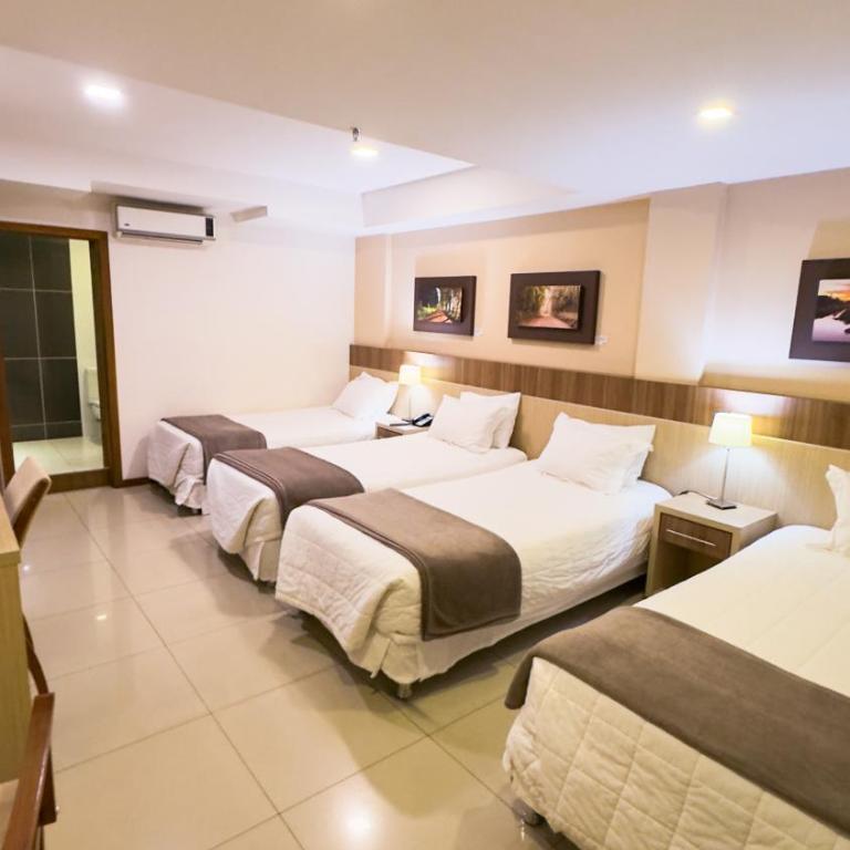 Bella Vista Hotel - Encarnación - Comfort Quadruple Room - 5