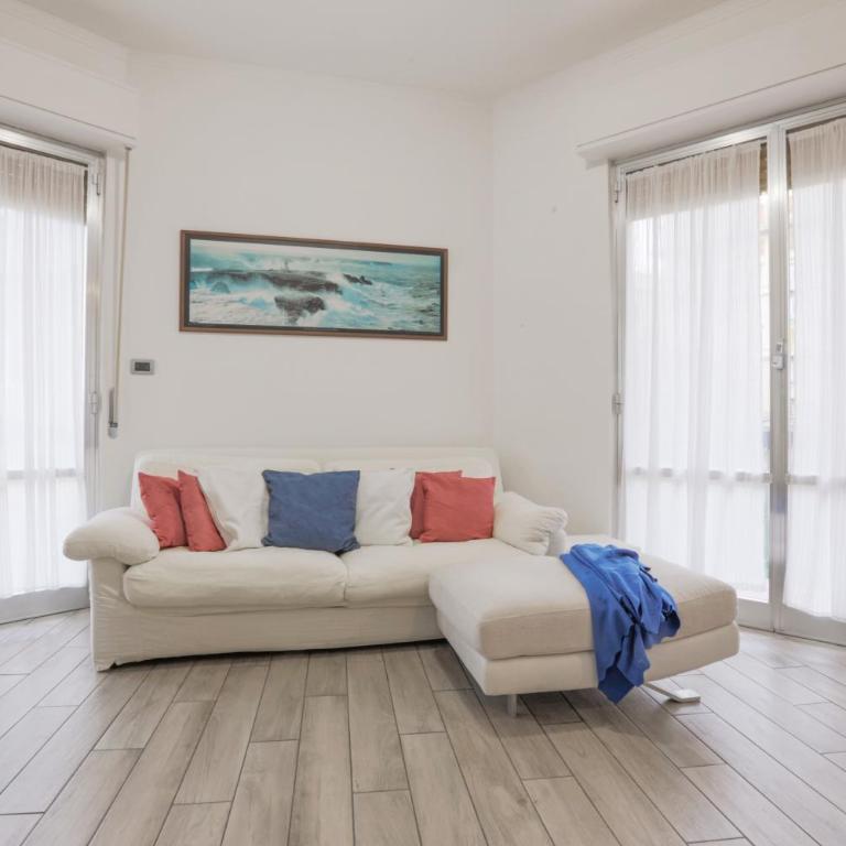 Appartamento vicino alla stazione - Appartamento con 1 Camera da Letto - 2