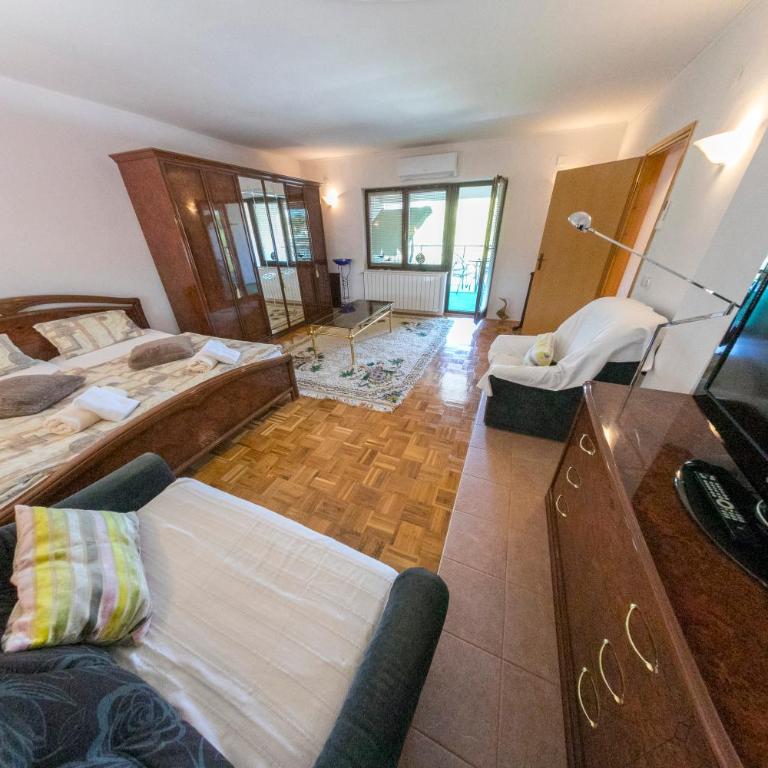 Apartman MOST - One-Bedroom Apartment - 2