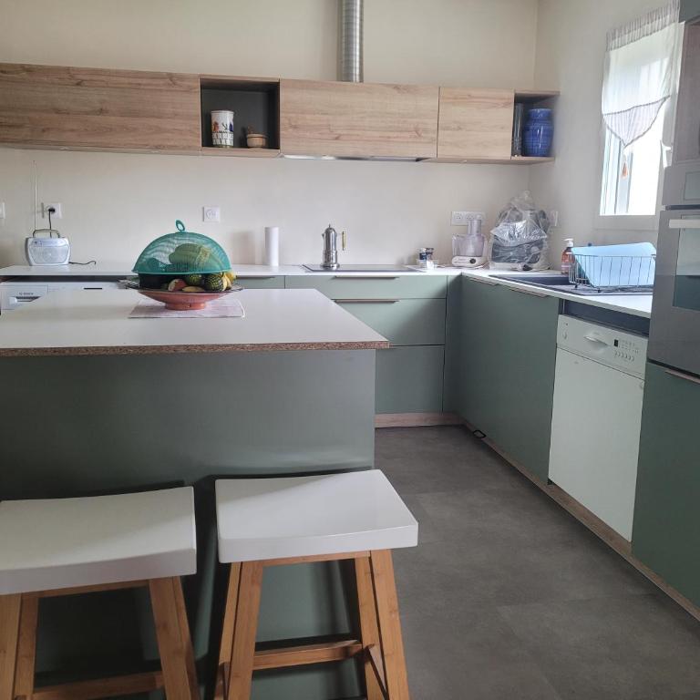 Maison familiale sur le Bassin d'Arcachon - Three-Bedroom House - 13