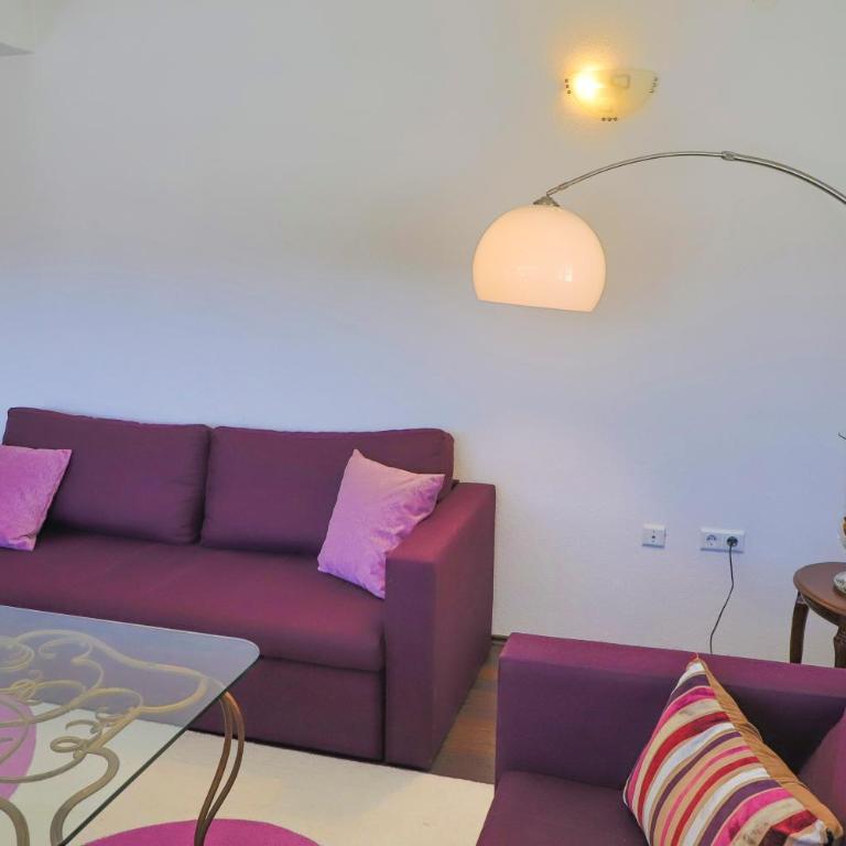 Apartman MOST - Three-Bedroom Apartment with Balcony - 4