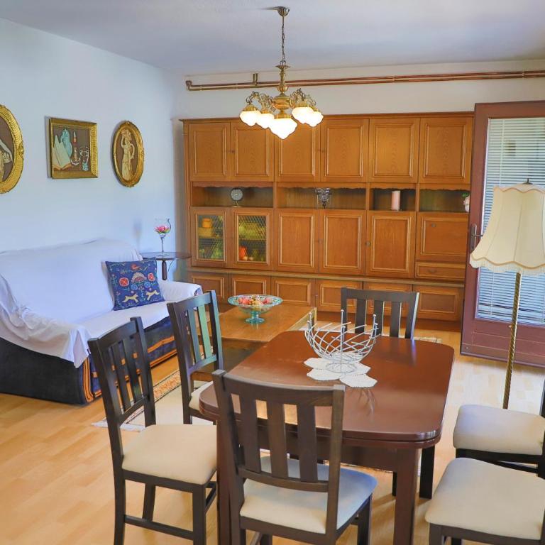 Apartman MOST - Three-Bedroom Apartment with Balcony - 12
