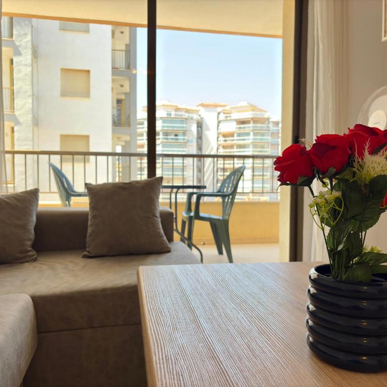 Apartamento en Peñíscola con terraza, piscina y vistas al mar, Zona Papa Luna - Apartamento de 2 dormitorios - 3