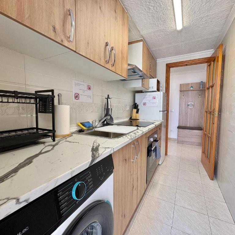 Apartamento en Peñíscola con terraza, piscina y vistas al mar, Zona Papa Luna - Apartamento de 2 dormitorios - 19