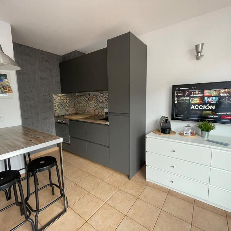 APARTAMENTO CANILLO Wifi-Parquing free-Terraza HUT1-5213 - Apartamento de 1 dormitorio - 65