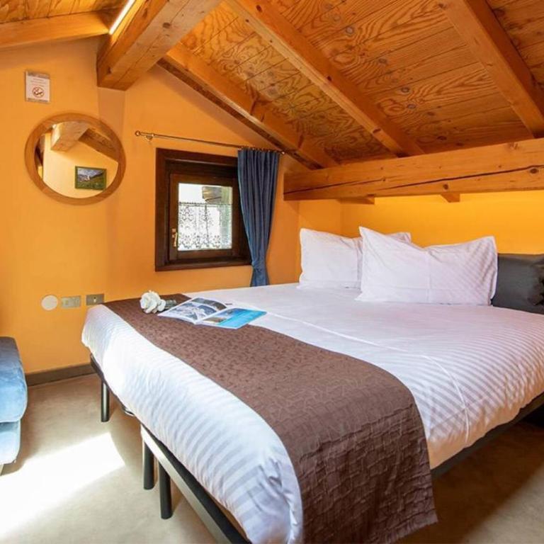 Rin Sky Appartamenti Rin Livigno - Superior Apartment with Balcony - 4