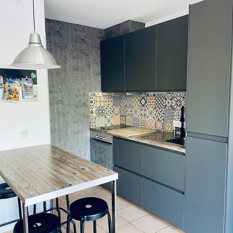 APARTAMENTO CANILLO Wifi-Parquing free-Terraza HUT1-5213 - Apartamento de 1 dormitorio - 52