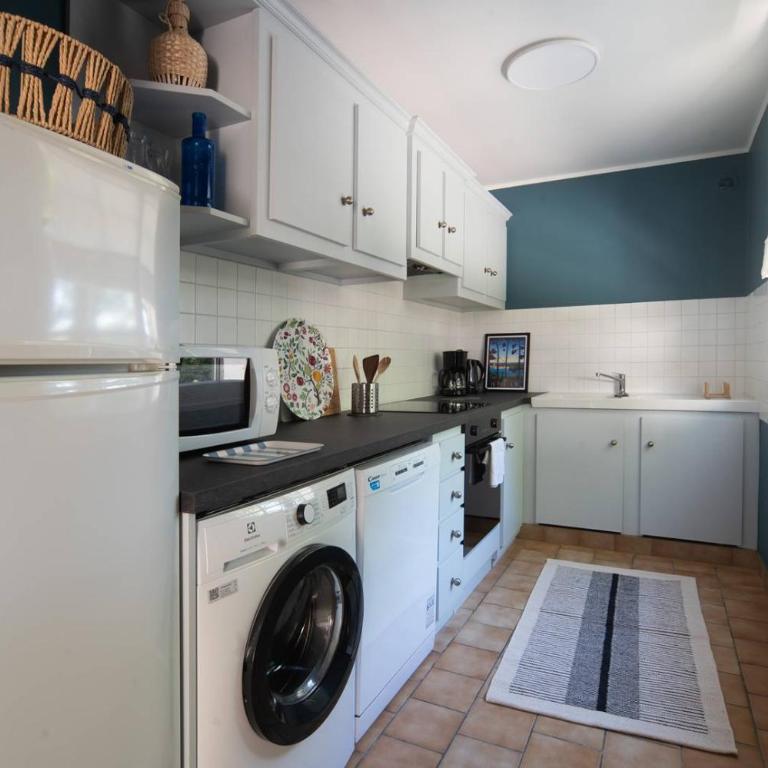Villa LOU BOUSQUET REZ DE JARDIN. Appartement pour 5 personnes dans une villa - Two-Bedroom Deluxe Apartment with Garden View - 5