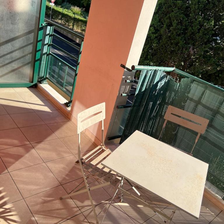 Location T2 Cabine Cosy dans Résidence sécurisée avec la climatisation, accès piscine, une place de parking privé - Two-Bedroom Apartment - 23