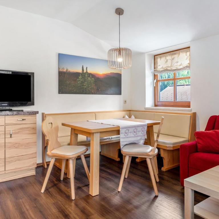 Appartements Stockinger B4 - Apartamento Deluxe de 2 dormitorios con vistas al jardín - 7