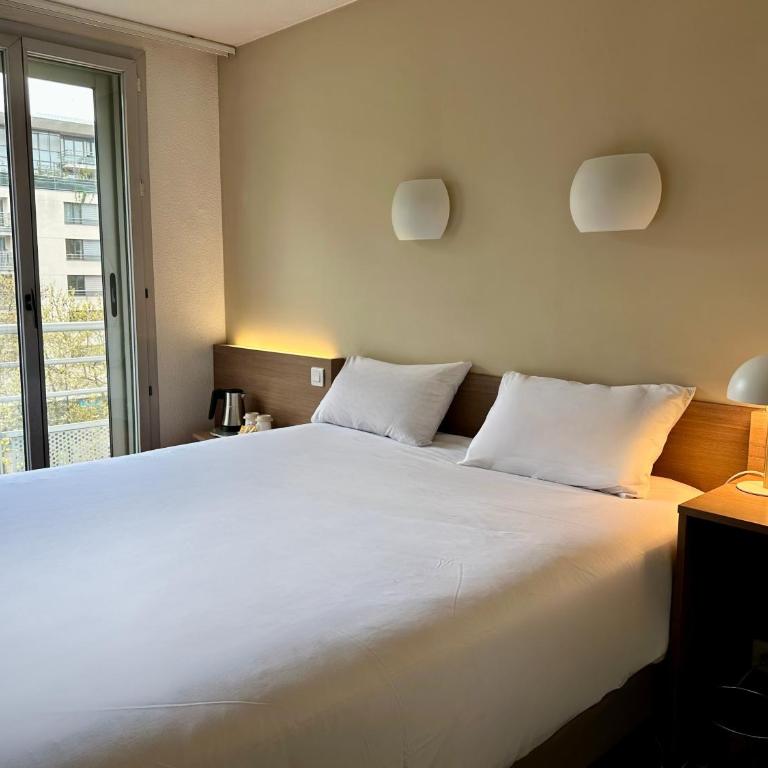 CAMPANILE PARIS 12 - Bercy Village - Chambre Lit Double Supérieure - 4