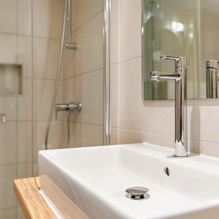 Appartements Stockinger B4 - Apartamento Deluxe de 2 dormitorios con vistas al jardín - 28