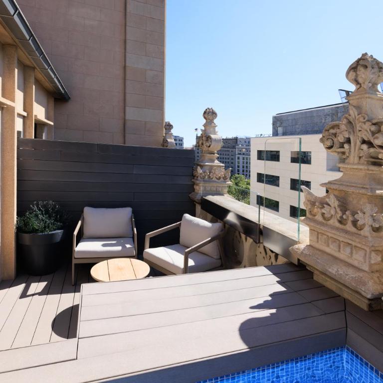 Catalonia Plaza Catalunya - Habitación Doble Deluxe con piscina privada y acceso al spa - 5