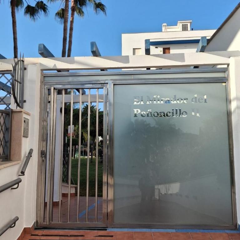 Cozy apartment in Torrox Costa, next to the beach - One-Bedroom Apartment - 9