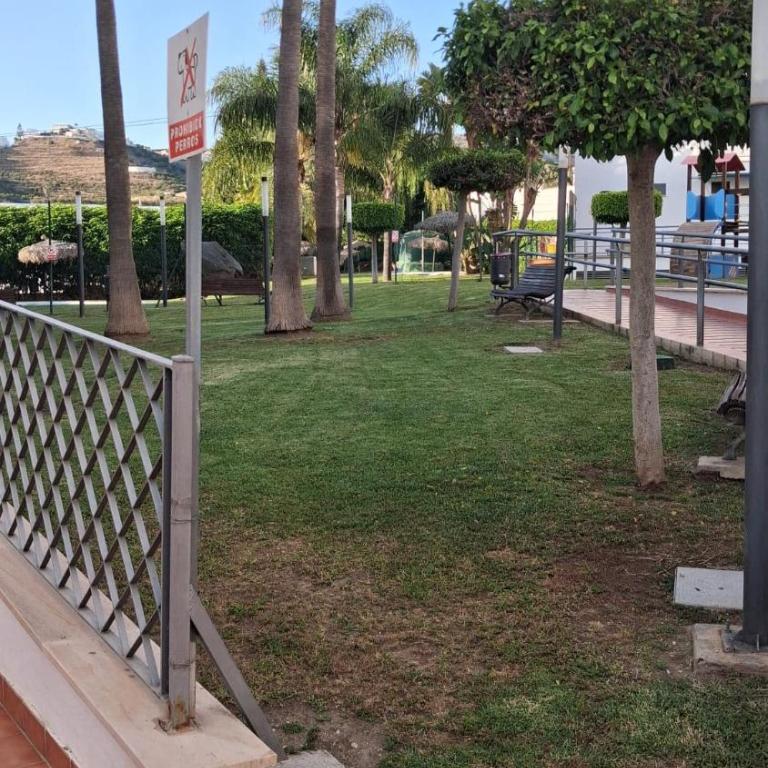 Cozy apartment in Torrox Costa, next to the beach - One-Bedroom Apartment - 52