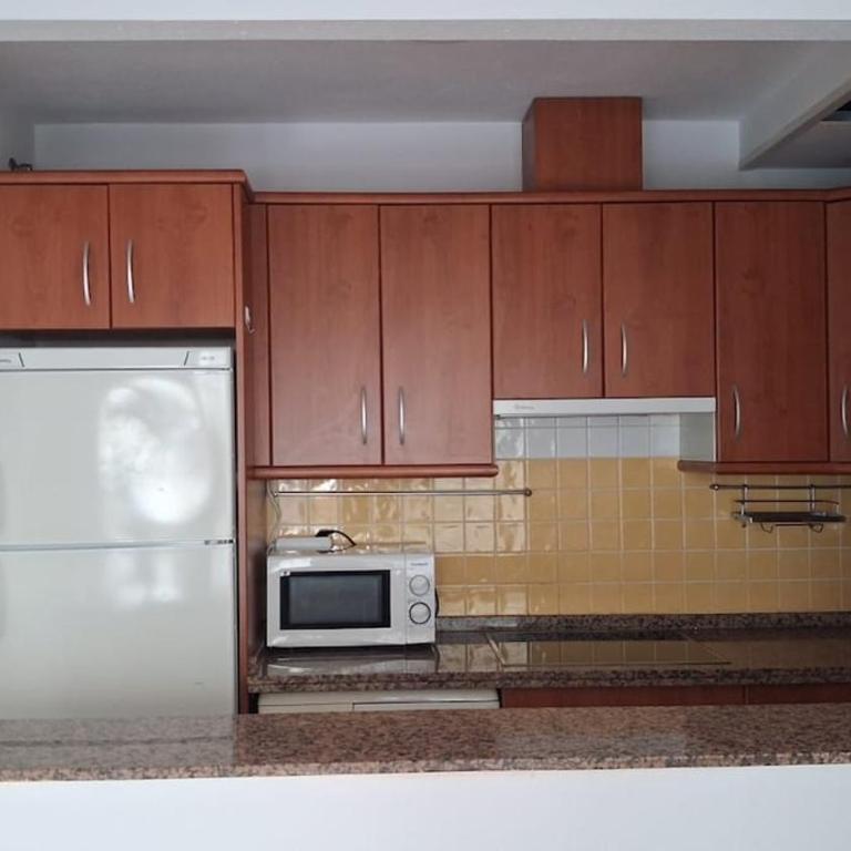 Cozy apartment in Torrox Costa, next to the beach - One-Bedroom Apartment - 55