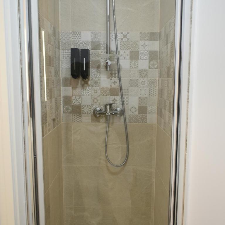 Hotel Boutique Traveler 360 - Chambre Double avec Salle de Bains Commune - 5