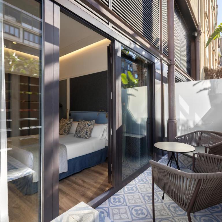Catalonia Plaza Catalunya - Habitación Premium con Terraza - 2