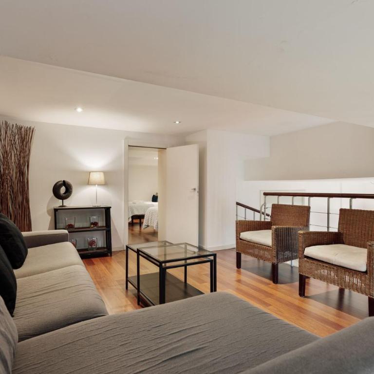 Rent Top Apartments near Plaza de Catalunya - Apartamento de 4 dormitorios - Ronda Sant Pere - 5