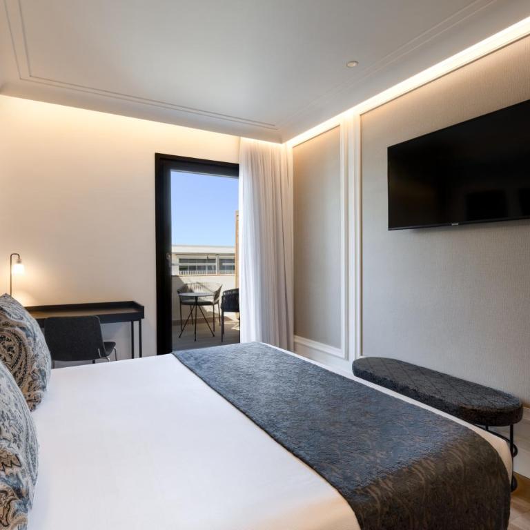 Catalonia Plaza Catalunya - Habitación Doble Premium con balcón - 4