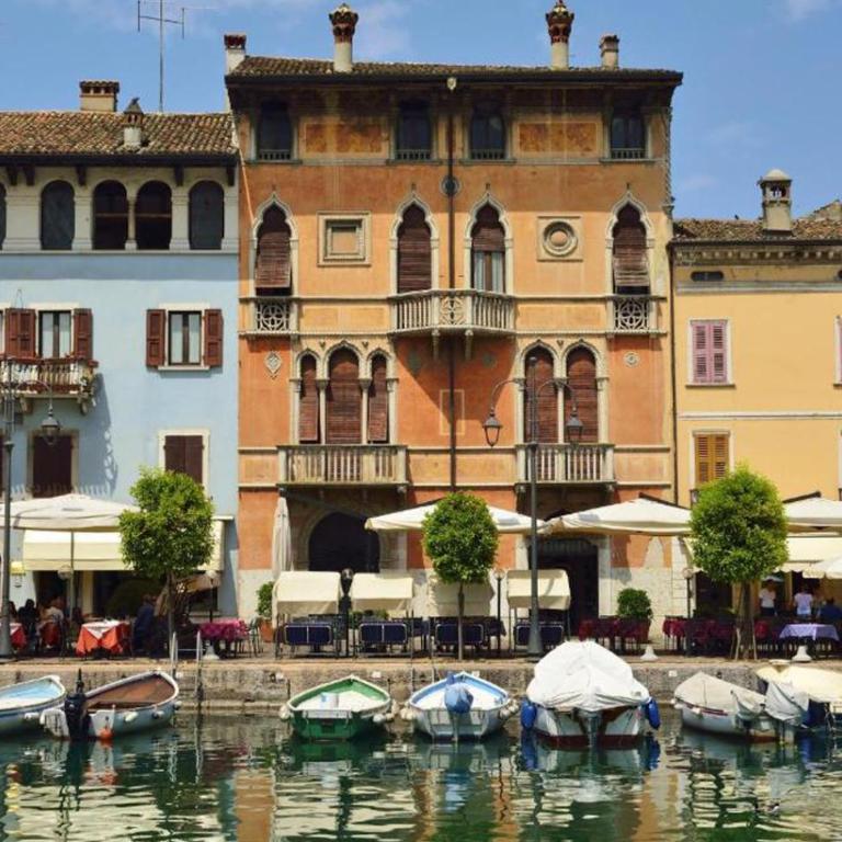 Garda Lite 40 - Terrazza, piscina e scorci sul lago - One-Bedroom Apartment - 31
