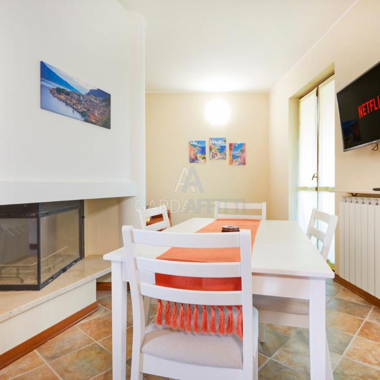 Garda Lite 40 - Terrazza, piscina e scorci sul lago - One-Bedroom Apartment - 7