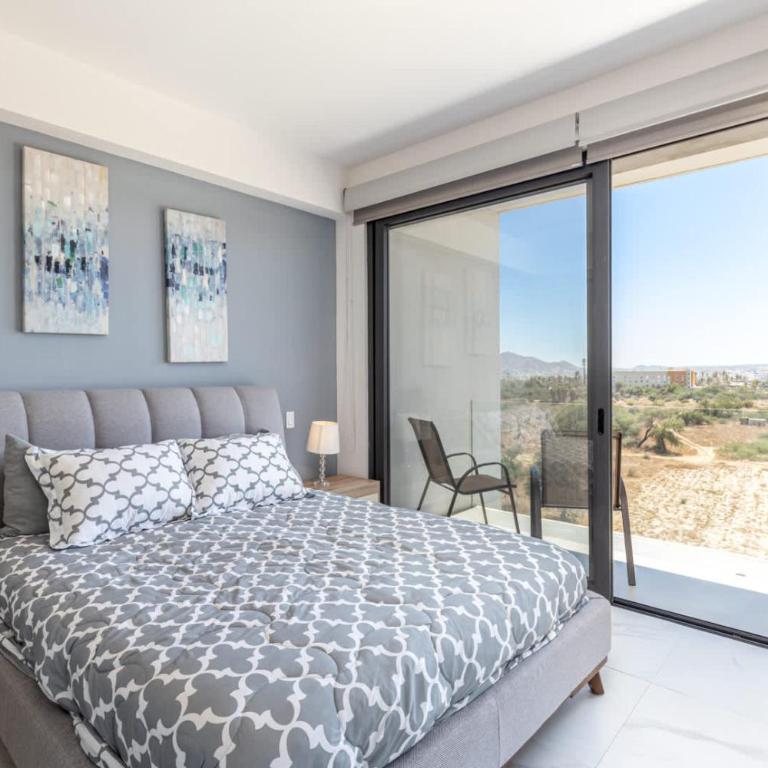 New 2 BR Condo Right Next to the Beach - Pool - Casa - 9