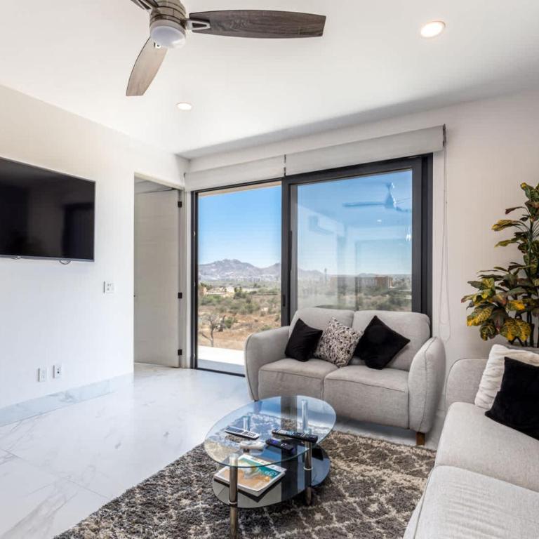 New 2 BR Condo Right Next to the Beach - Pool - Casa - 18