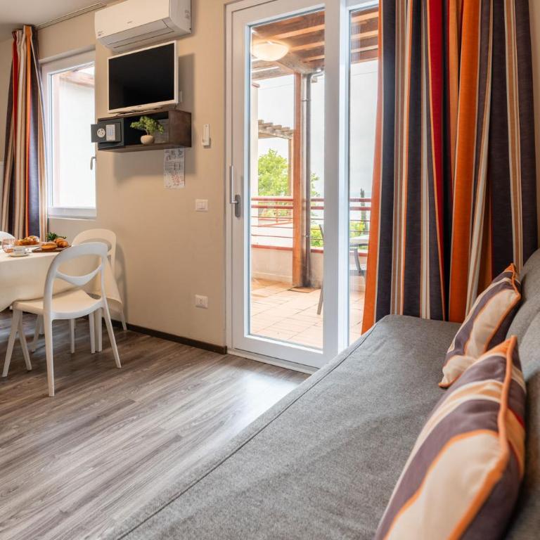 Club del Sole Le Palme Lazise Family Collection - Superior One-Bedroom Apartment with Lake view - 12