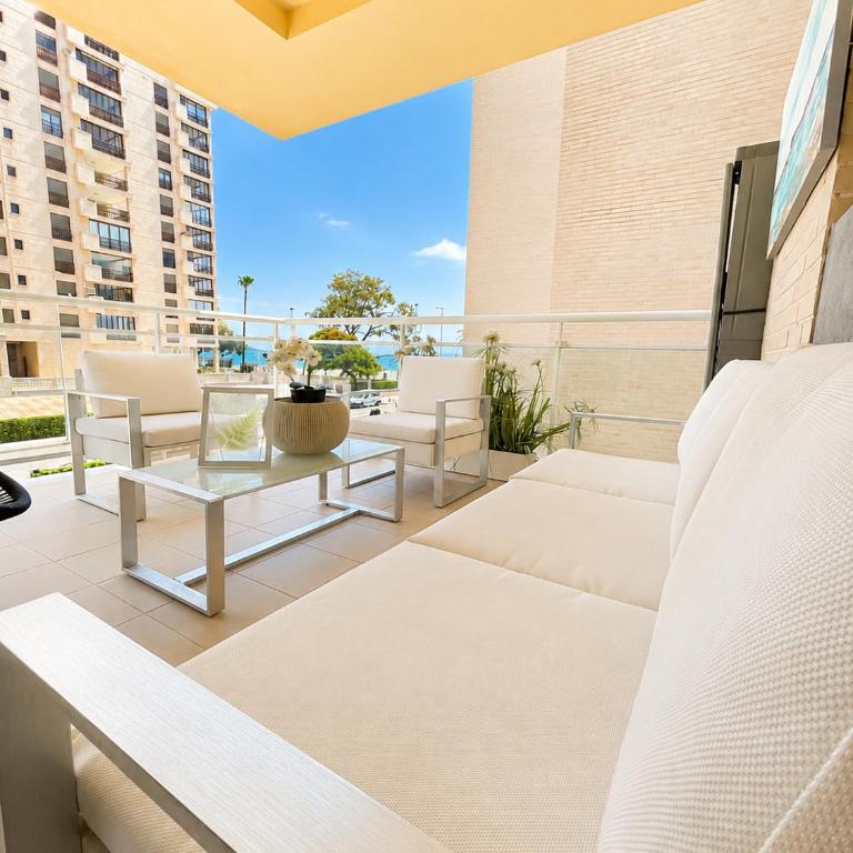 Seaside Apartment Retreat - Two-Bedroom Apartment - 38