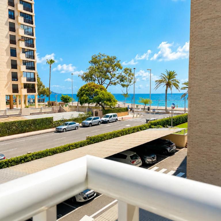 Seaside Apartment Retreat - Two-Bedroom Apartment - 40