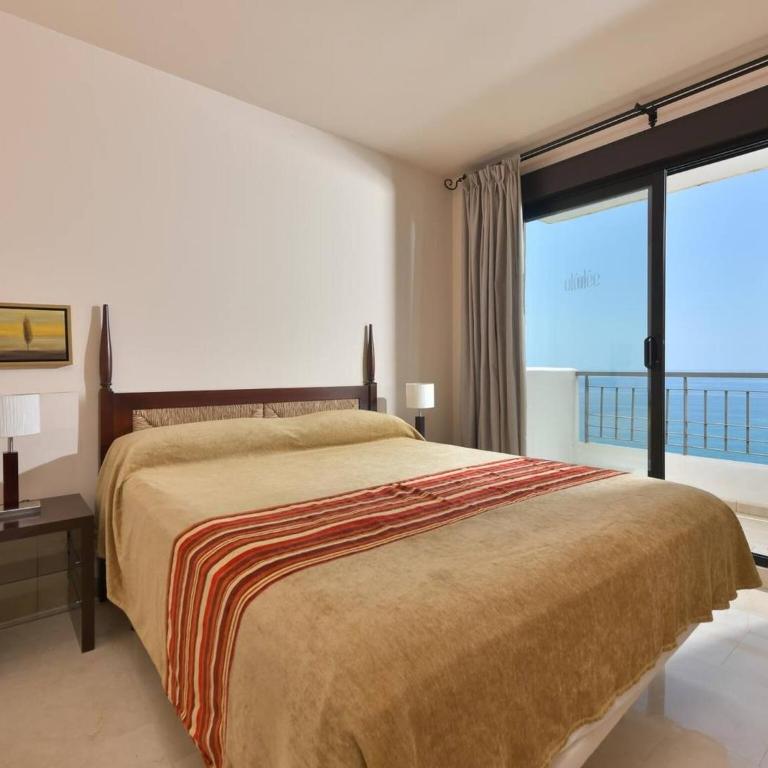 Precioso apartamento de 2 dormitorios con parking & WiFi - Apartment - 2