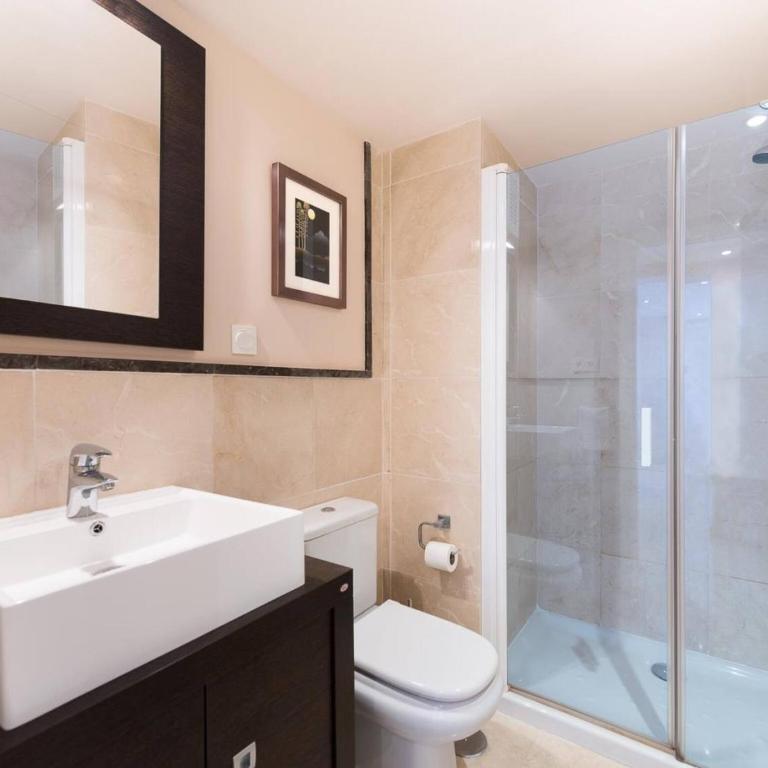 Precioso apartamento de 2 dormitorios con parking & WiFi - Apartment - 5