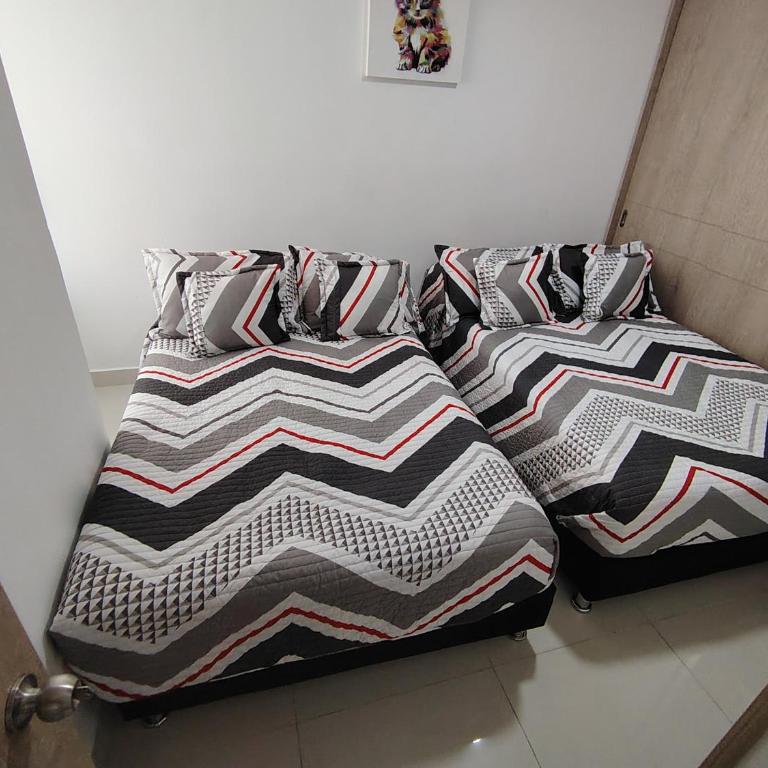 Ricaurte Apto Premium en Peñazul La Morada AC Vista BBQ y Piscinas Ultimo Piso - Apartamento de 3 dormitorios - 40