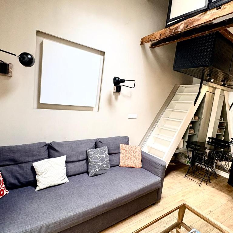 1 br charming 2 storey apt at chic Invalides-Orsay-StGermain - One-Bedroom Apartment - 4