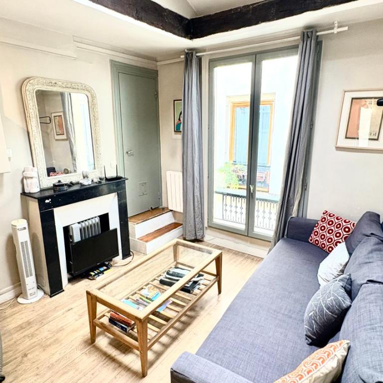 1 br charming 2 storey apt at chic Invalides-Orsay-StGermain - One-Bedroom Apartment - 1