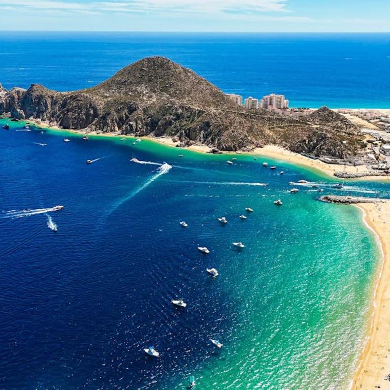 Luxury Cabo condo with multiple pools, pickleball, gym & rooftop - Maison de Vacances - 4