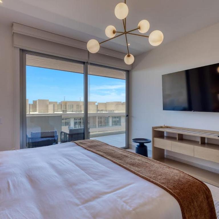 Luxury Cabo condo with multiple pools, pickleball, gym & rooftop - Casa - 16