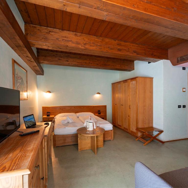 Hotel Dimora Storica La Mirandola - Camera Tripla Standard - 2
