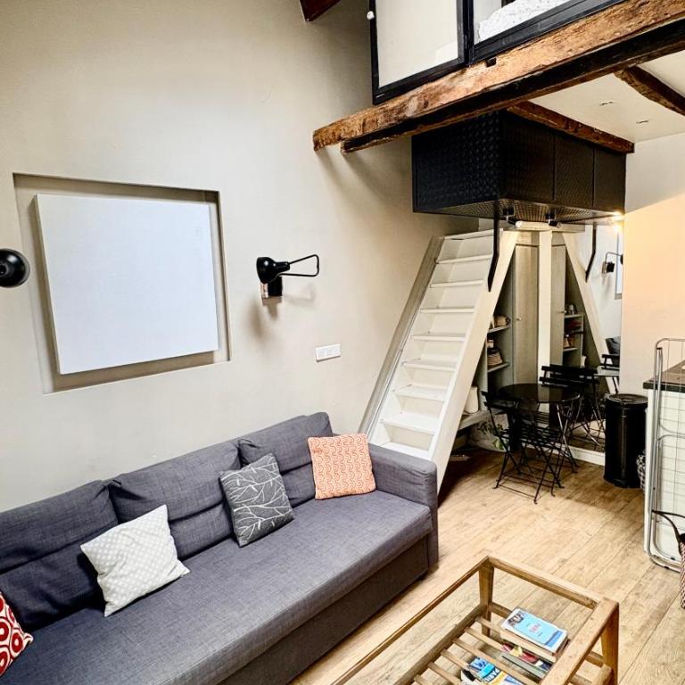 1 br charming 2 storey apt at chic Invalides-Orsay-StGermain - One-Bedroom Apartment - 2