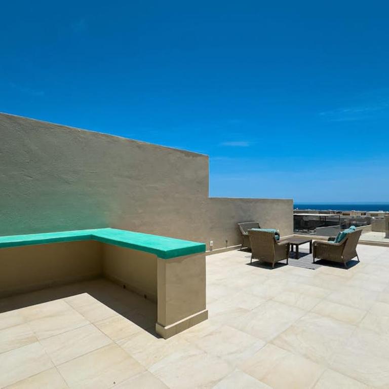 Modern studio with rooftop lounge, pools, gym, pickleball & Netflix access - Casa - 20
