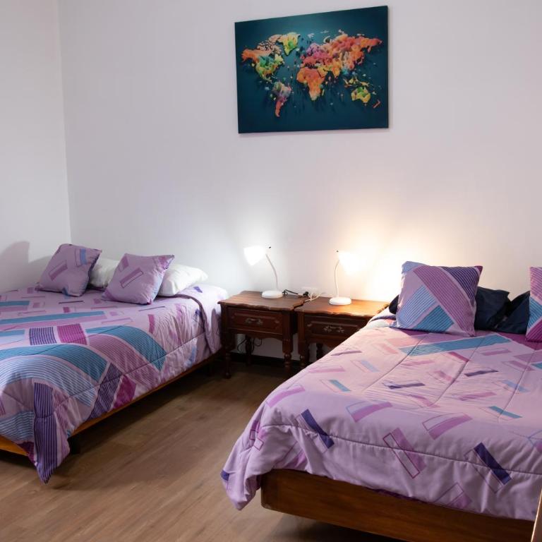Hostal Café Tiana - Deluxe Family Room - 2