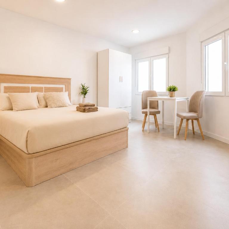 Sanchis Studios - Studio Supérieur - 1