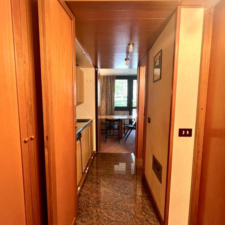 Monolocale Des Alpes 204 - Studio Apartment with Balcony - 10
