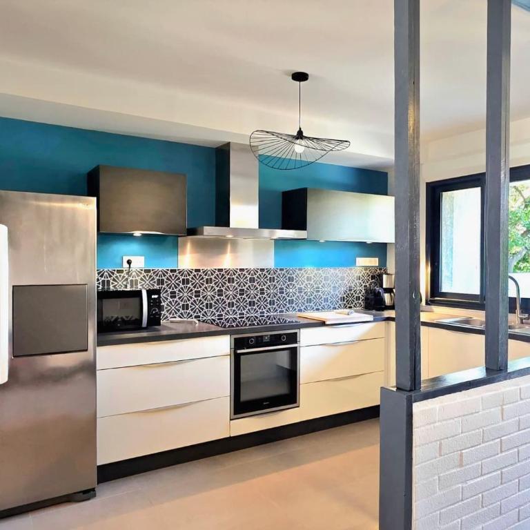 Villa Flamingo - Grand Confort 10 pers & Jacuzzi - Five-Bedroom House - 13