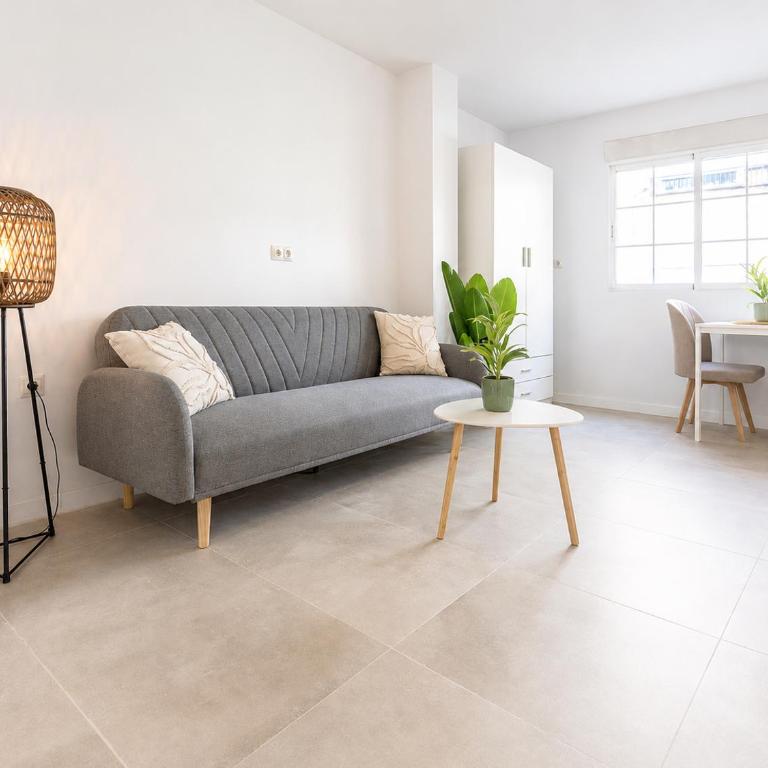 Sanchis Studios - Studio avec Balcon - 1