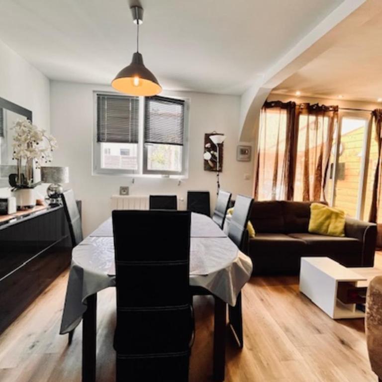 Spacious house in La Rochelle near the beaches - Maison de Vacances - 4
