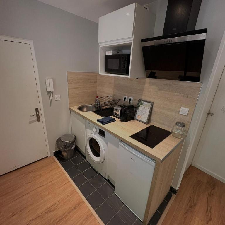 Charmant studio tout équipé au cœur de la ville - 452 - Studio - 8