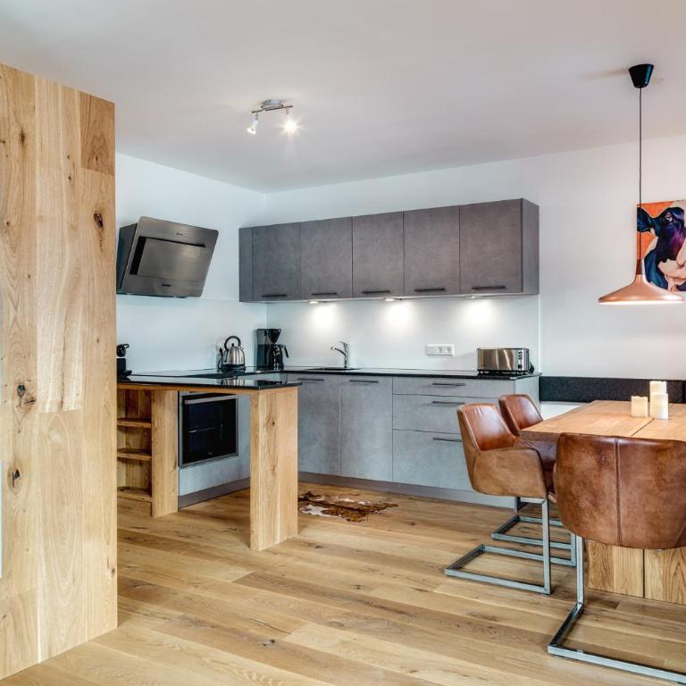Alpin Residenzen Panoramabahn by Alpina-Holiday - Apartment Top 9 - 1